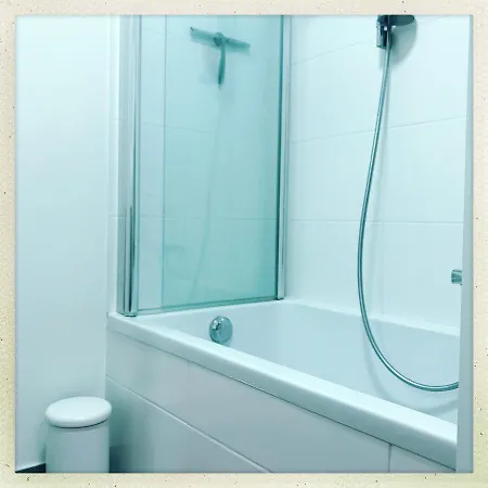 Cozy Two Bedroom Apartment Near City Centre Gent Extérieur photo